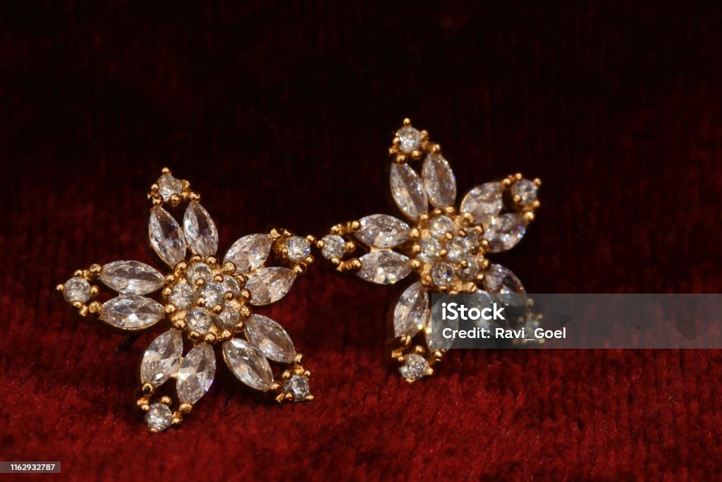 Star Shape Antique Gold Earring
