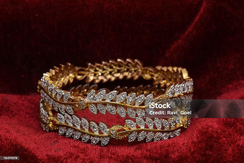 Diamond Leaf design Antique Bangles
