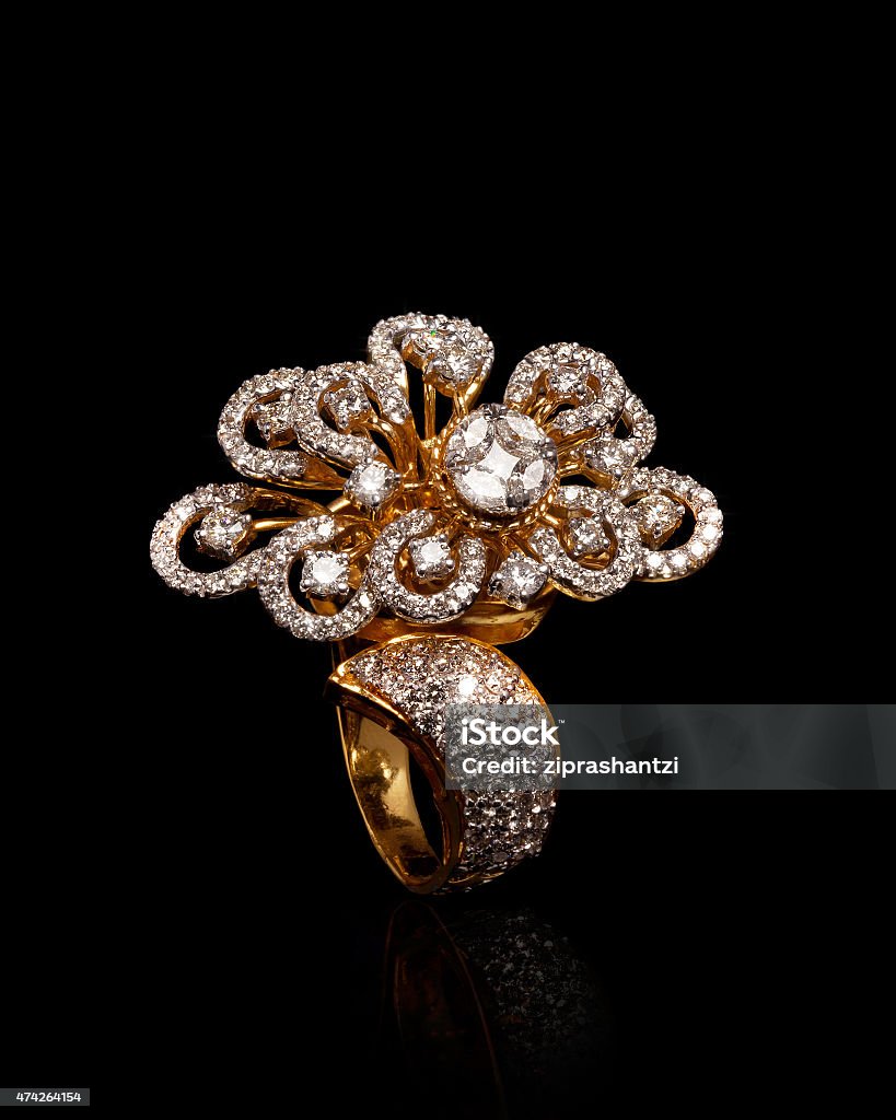 A Trendy Diamond Ring